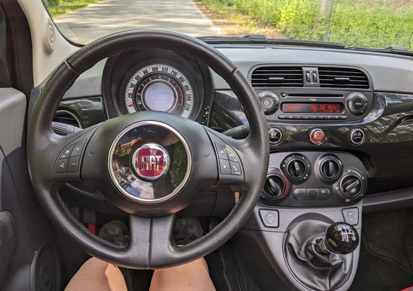 Fiat 500 cena 34900 przebieg: 106000, rok produkcji 2014 z Gryfów Śląski małe 742